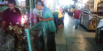 Mecheros y lamparitas de venta ante la crisis