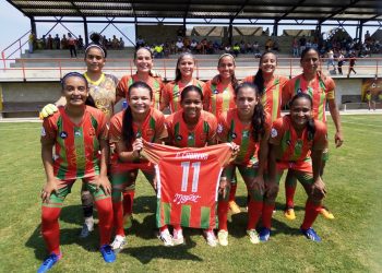 Flor de Patria FC goleó en su debut en casa