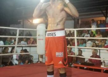 Moisés Zambrano defiende con nocaut su título nacional