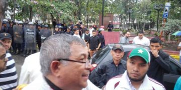 Viacrucis en Trujillo fue atacado con bombas lacrimógenas