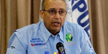 Destituido Luis Motta Domínguez como ministro de Energía Eléctrica