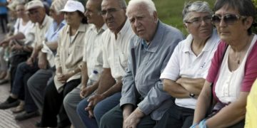 Activista de los DDHH alerta sobre delicada situación de los “viejitos” en Venezuela