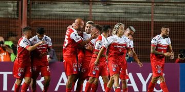 Estudiantes resbaló ante «El Bicho»