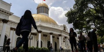 Parlamento presentará informe ante la ONU sobre severa crisis de los servicios públicos