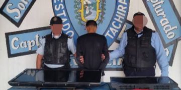 Patrulleros de la policía estadal frustran hurto a iglesia evangélica