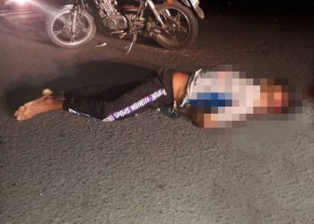 Localizan cadáver tiroteado de un hombre Junto a varios envoltorios de marihuana