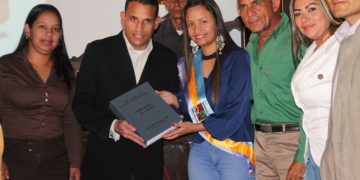 Alcaldesa de Valera Iroschima Vásquez presentó su memoria y cuenta 2018