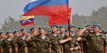 Representante de Maduro: Llegarán más militares rusos por “cooperación” técnico-militar