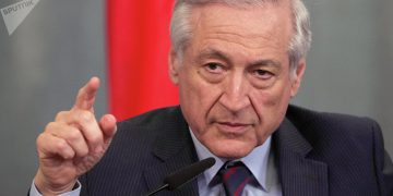 Excanciller chileno: Guaidó cruza línea roja al buscar cooperación militar de EEUU