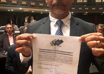 Segundo suplente de Hugbel Roa reconoce la AN