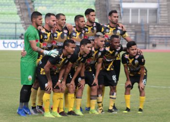 Aurinegros volvieron a fallar en la carretera