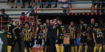 Aurinegros con las manos vacías