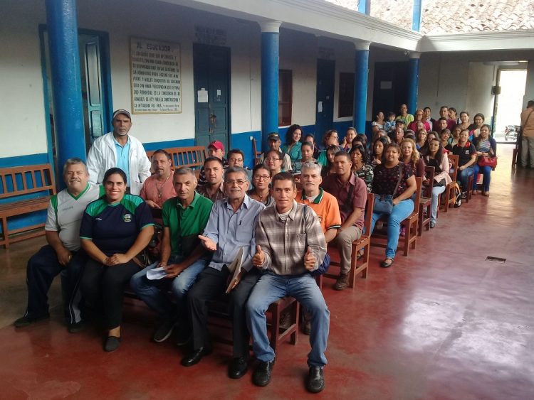 7 docentes con salarios suspendidos viajarían a Caracas.