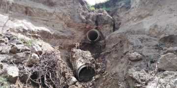 Familias de San Alejo amenazadas por aguas de quebrada