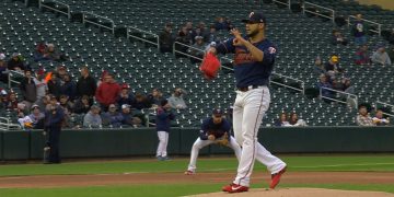 Grandes Ligas | Martín Pérez contiene a los siderales