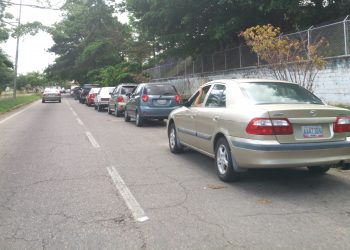 Anuncian disminución de envío de combustible al Táchira