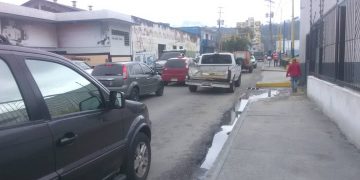 Largas colas por gasolina son “compras nerviosas”