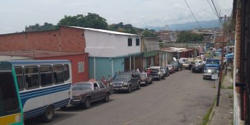 Hasta un día pierden conductores para llenar tanque de gasolina