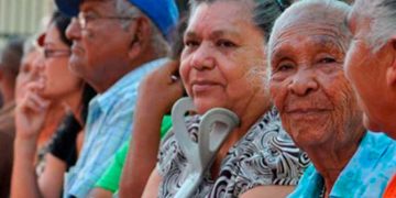 Pensionados cobrarán este jueves 22.000 bolívares del retroactivo de mayo