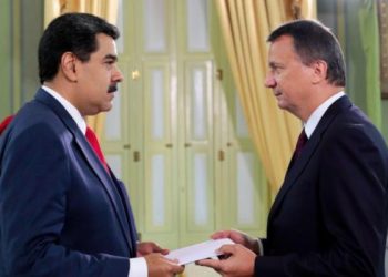Embajador suizo entregó credenciales a Maduro