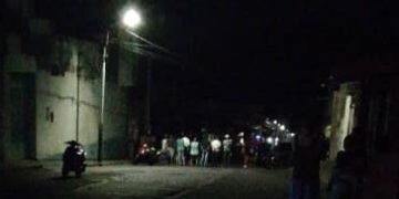 Hallan a joven sin vida en vía pública de Colón