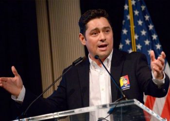 Vecchio satisfecho de reunión con funcionarios de EEUU