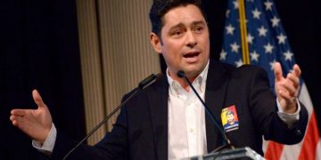 Vecchio satisfecho de reunión con funcionarios de EEUU