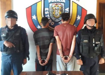 Aprehendidos en Palmira a dos jóvenes que portaban sendas pistolas de juguete