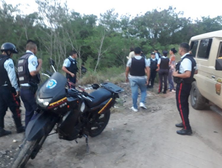 Autoridades reportaron la localización de dos cuerpos con impactos de bala y sin documentos en el sector La Rinconada, en Ureña