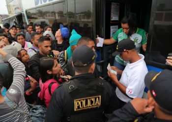 Perú expulsa a otros 40 venezolanos con antecedentes penales
