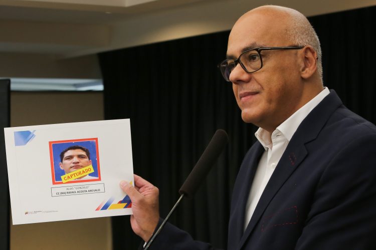 La oposición venezolana pretendía generar "una masacre y de un desencadenamiento extremo de la violencia", señaló Rodríguez.