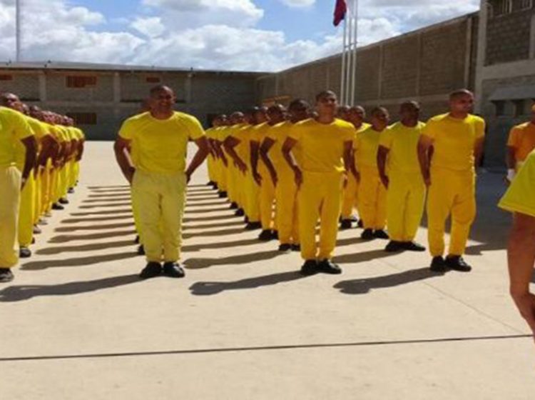 Iris Valera mostró a Bachelet la acción de Gobierno en el sistema penitenciario