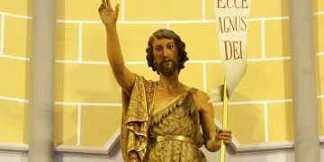 Día de San Juan: dice la tradición, a levantarse bien temprano y tomar un baño por estar el agua bendita