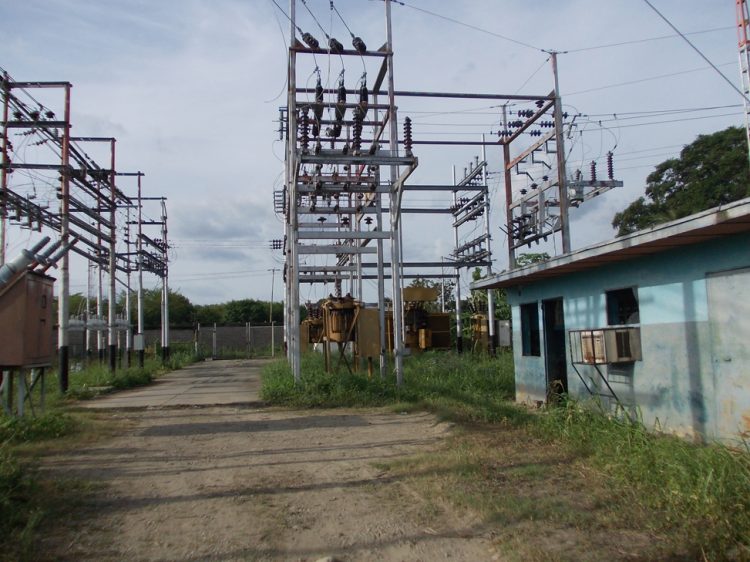 Fallas continúas de fluido eléctrico en municipios del Eje Panamericano