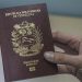 Gobierno suspendió entrega de pasaportes en Colombia