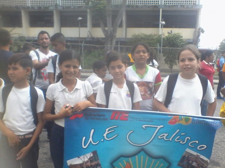 Unidad Educativa de Jalisco presente