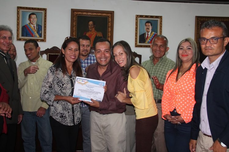 Vocación y mística: pilares del ejercicio periodístico