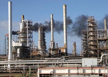 Recuperan refinería de Amuay