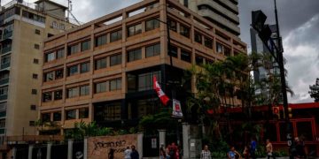 Canadá anuncia suspensión temporal de operaciones diplomáticas en Venezuela