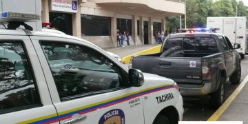 Fue a comprar un carro y vendedores lo balearon para quitarle el dinero