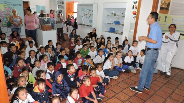 El-Museo-del-Táchira-continúa-aula-abierta-para-los-escolares