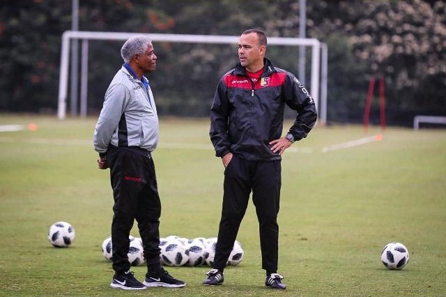 Colombiano “Pacho” Maturana en el banquillo de Venezuela junto a Dudamel en Copa América