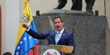 Guaidó: “Tomar las calles el 19, 20 y 21”