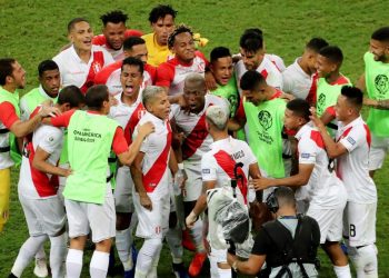 Por la vía de los penaltis Perú  deja en la lona a Uruguay y se mete en semifinales