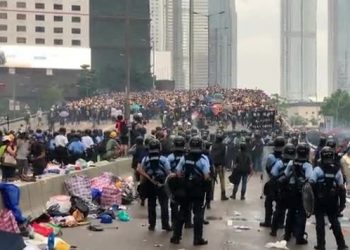 Violentos enfrentamientos en Hong Kong