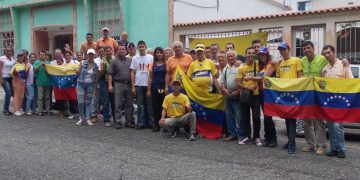 Oposición toma de nuevo la calle
