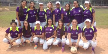 Santa Shopia y Halcones al frente del torneo municipal de kikingbol