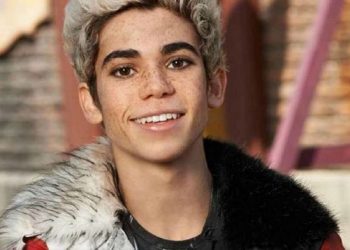 Murió mientras dormía el actor de 20 años Cameron Boyce