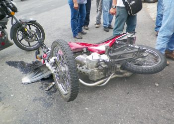 Herido motorizado en choque