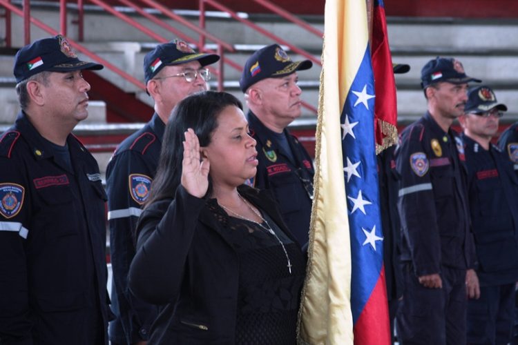 Uptt egresó 16 bomberos profesionales voluntarios